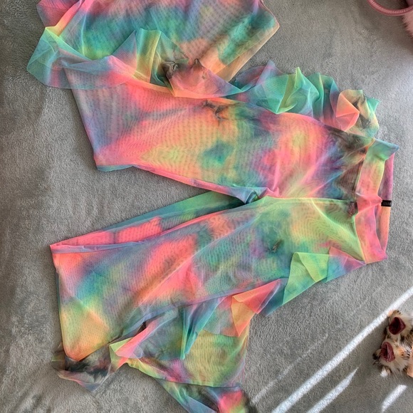 Little Black Diamond Tie Dye Mesh Illusion bells - Picture 2 of 8